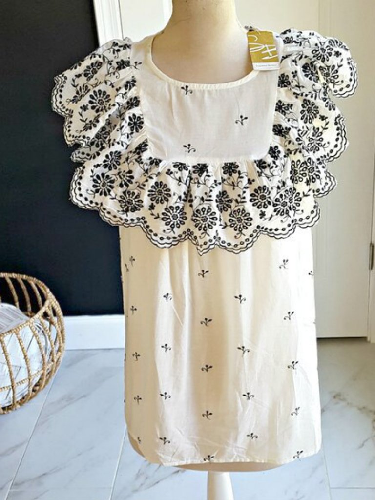 Nwt! Boho Embroidered Ruffle Eyelet Bib Blouse Sz M